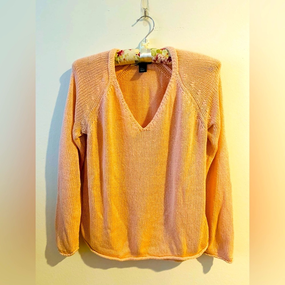 Small/medium Sweater Bundle 🌺 - Picture 8 of 15